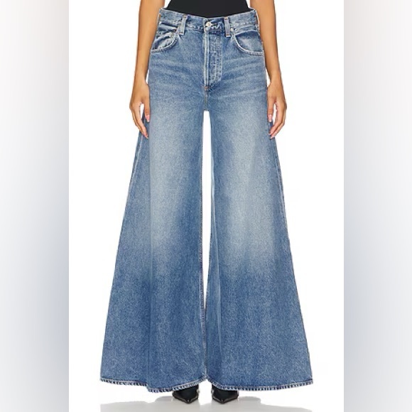Citizens Of Humanity Denim - NWT Citizens of Humanity Amari Ultra Wide Leg Jean in Dweller, size 28